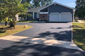 Best Gravel Driveway Installation  in Deschutes River Woods, OR